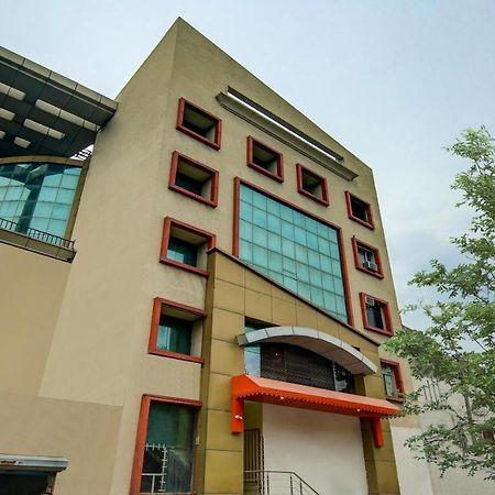 Itsy Hotels Oasis Inn Jalandhar Eksteriør billede