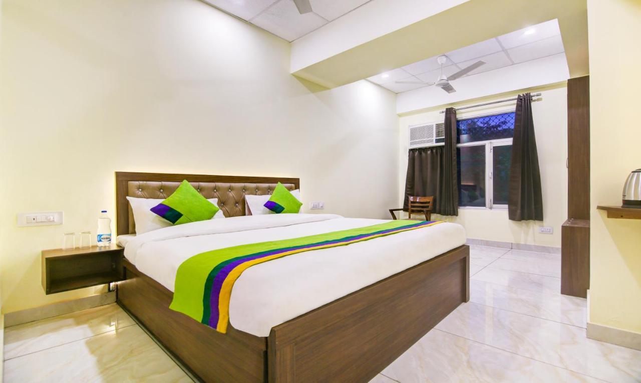 Itsy Hotels Oasis Inn Jalandhar Eksteriør billede