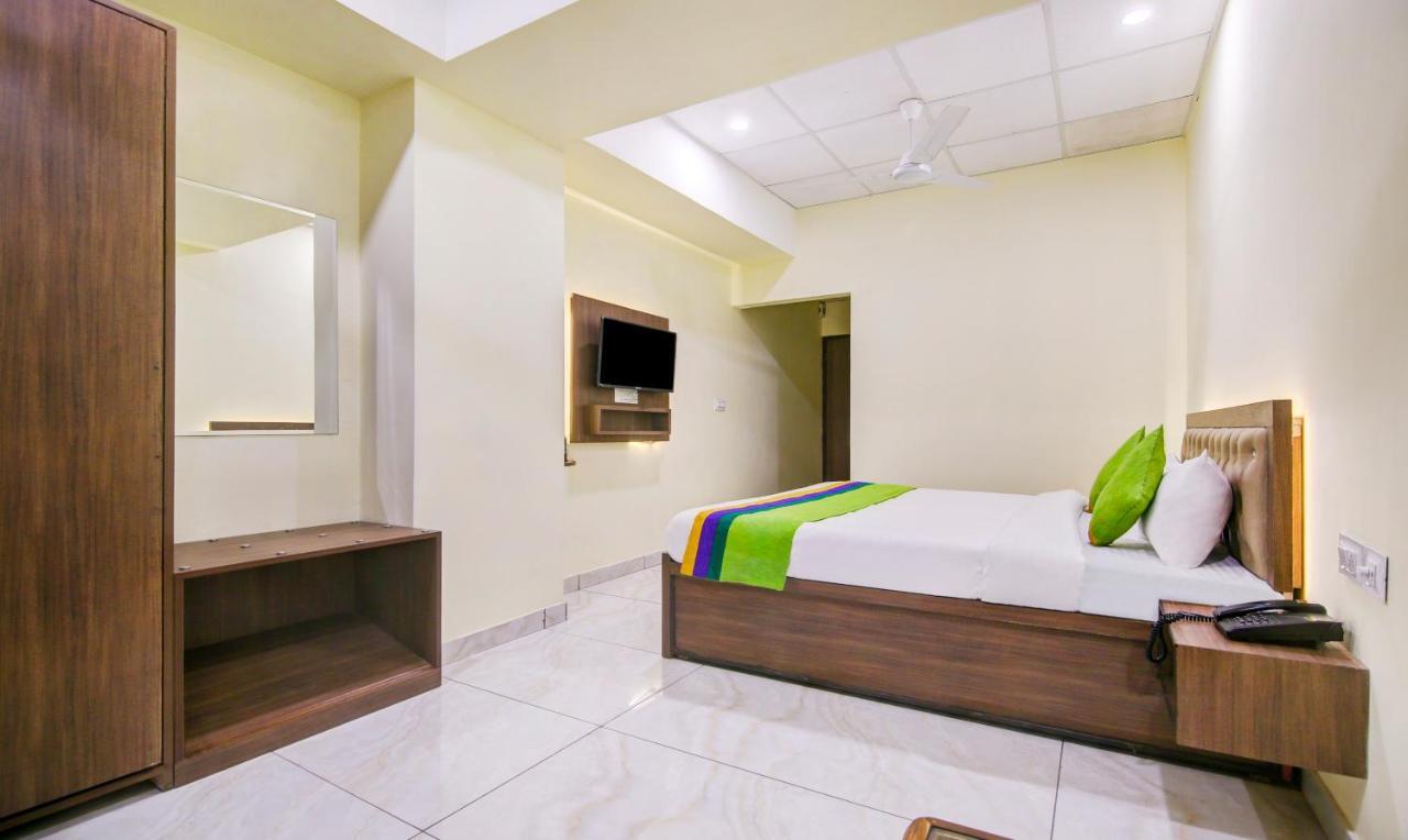 Itsy Hotels Oasis Inn Jalandhar Eksteriør billede